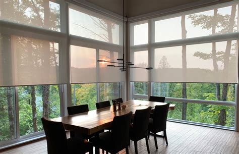 toile solaire fenêtre|Toile solaire sur mesure pour fenêtre.